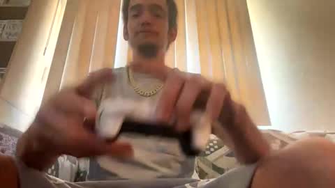 mouli23r online show from February 1, 6:39 pm