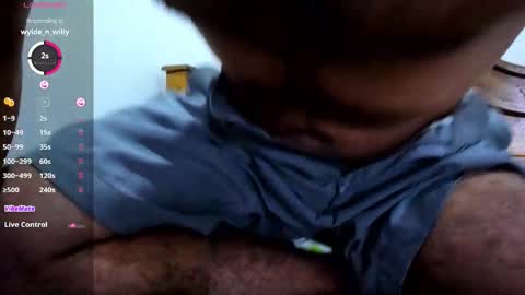 chris online show from October 27, 6:10 pm