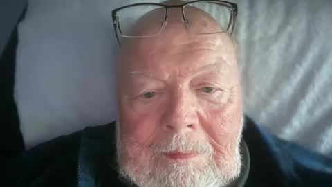 Snapshot of mr_frasier chatting on October 9, 9:31 pm Jess online show from October 9, 9:31 pm