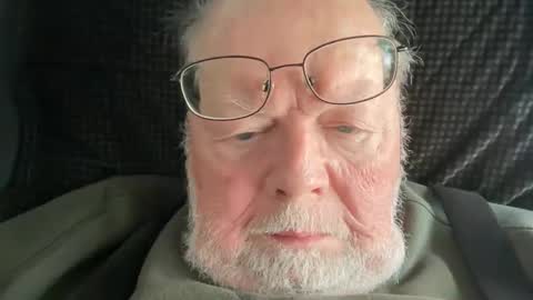 Snapshot of mr_frasier chatting on February 19, 6:43 pm Jess online show from February 19, 6:43 pm
