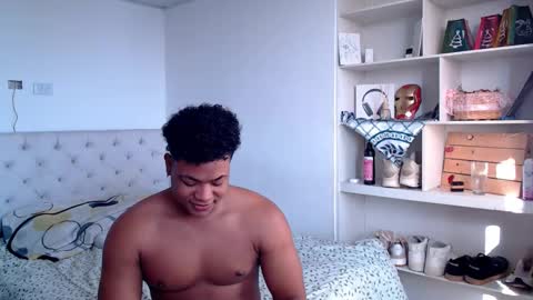 Snapshot of mr_jordan2310 chatting on February 16, 1:05 pm mr_jordan2310 online show from February 16, 1:05 pm