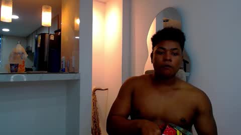 Snapshot of mr_jordan2310 chatting on February 14, 11:21 pm mr_jordan2310 online show from February 14, 11:21 pm