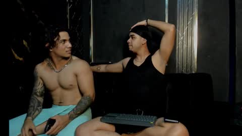 mr_maximo online show from November 28, 5:21 am