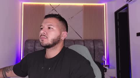 MIKEE online show from June 3, 3:19 am