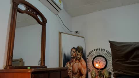 mr_stiven_ online show from April 4, 7:27 am