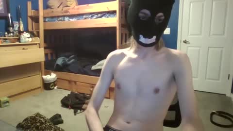 A online show from December 3, 2:45 am