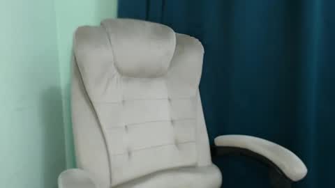 Snapshot of mrbiceps_23 chatting on March 12, 6:00 pm Mrbiceps23 online show from March 12, 6:00 pm
