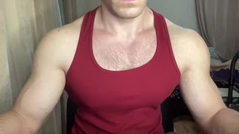 Snapshot of mrbiceps_23 chatting on January 7, 5:20 pm Mrbiceps23 online show from January 7, 5:20 pm