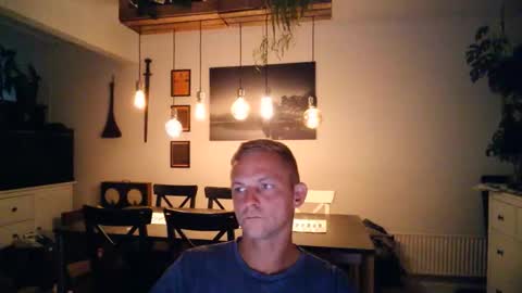 Snapshot of mrchrcor chatting on October 9, 9:20 pm mrchrcor online show from October 9, 9:20 pm