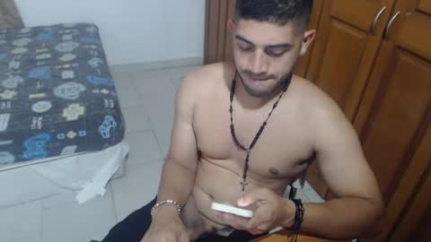 Snapshot of mrcum24 chatting on January 28, 3:04 am Will online show from January 28, 3:04 am