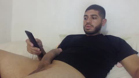 Snapshot of mrcum24 chatting on December 26, 10:20 pm Will online show from December 26, 10:20 pm