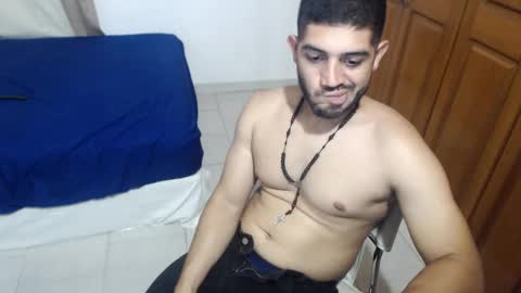 Snapshot of mrcum24 chatting on January 12, 12:18 am Will online show from January 12, 12:18 am