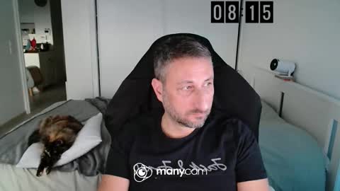 mrdr0o0o online show from December 17, 7:15 am