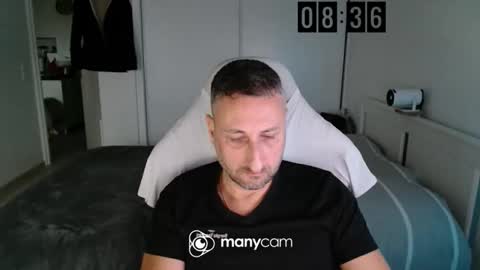 mrdr0o0o online show from December 3, 7:36 am