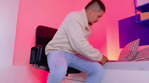 Mr Fox online show from February 20, 11:34 am