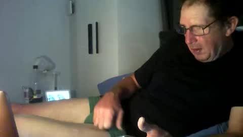 mrgray11xxx aussie online show from November 13, 5:39 pm