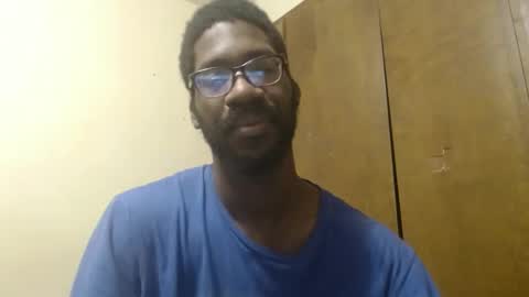 Snapshot of mrlonely1995 chatting on December 17, 1:18 am or Terrance Sometimes Lil Tease online show from December 17, 1:18 am