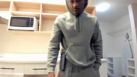 mromg007 online show from October 24, 11:34 am