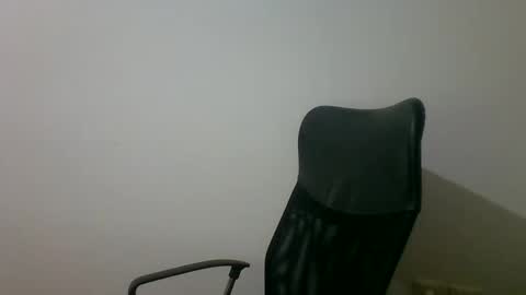 Snapshot of mrralph__90 chatting on December 11, 5:43 pm Mrralph online show from December 11, 5:43 pm