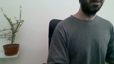 Snapshot of mrralph__90 chatting on March 7, 9:51 am Mrralph online show from March 7, 9:51 am