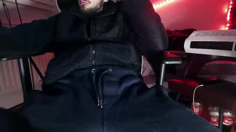 MrRogue online show from December 18, 8:32 am