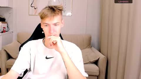 Adam online show from October 21, 11:57 am