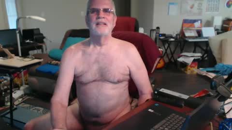 Snapshot of mt2much chatting on March 7, 11:47 pm mt2much online show from March 7, 11:47 pm