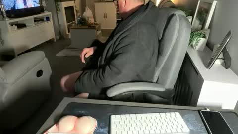 mtb1697 online show from March 22, 12:15 am