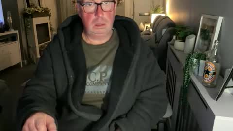 mtb1697 online show from March 15, 8:37 pm