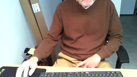 mucfag online show from October 21, 4:10 pm