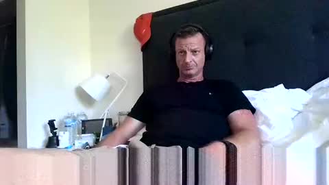 Snapshot of mudjimba chatting on February 24, 12:30 am mudjimba online show from February 24, 12:30 am