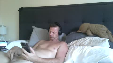 Snapshot of mudjimba chatting on December 24, 7:44 pm mudjimba online show from December 24, 7:44 pm