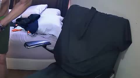 Muffdiver online show from February 16, 6:43 pm