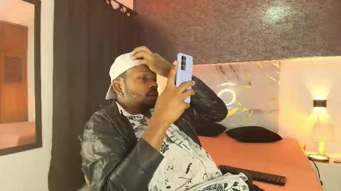 Muller Asher online show from November 8, 4:37 am