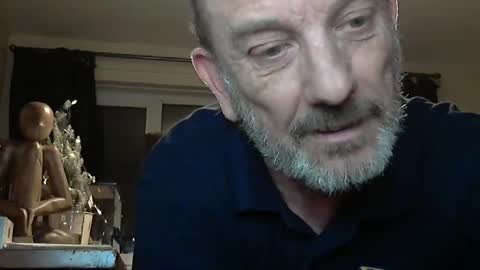 Snapshot of munch10 chatting on December 24, 9:55 pm munch10 online show from December 24, 9:55 pm