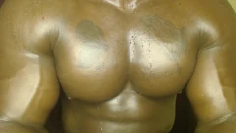 musclegod23 online show from November 13, 10:24 pm