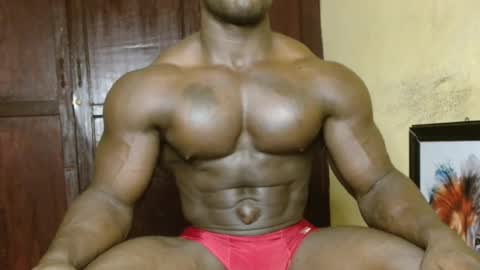 musclegod23 online show from March 11, 2:46 pm