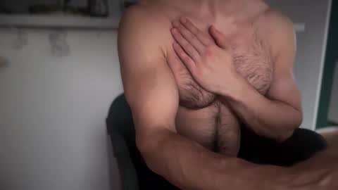 musclehair3 online show from November 27, 1:04 pm