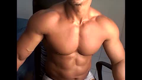 muscleoss online show from March 8, 11:28 pm