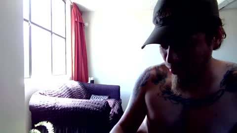 Snapshot of mxdnxss chatting on December 8, 5:44 pm Maty online show from December 8, 5:44 pm