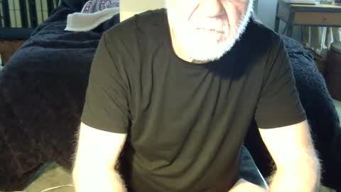 r-glenn-01 online show from February 4, 4:02 pm