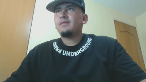 myke_andrade online show from January 17, 3:45 am