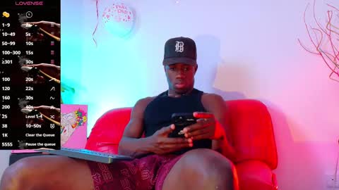 Snapshot of mylowallacee chatting on March 3, 10:51 pm Mylo Wallace online show from March 3, 10:51 pm