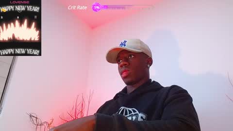 Snapshot of mylowallacee chatting on February 5, 3:02 am Mylo Wallace online show from February 5, 3:02 am