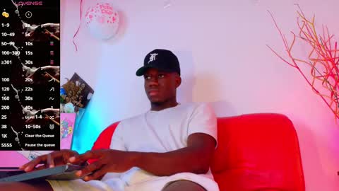 Snapshot of mylowallacee chatting on March 9, 12:10 am Mylo Wallace online show from March 9, 12:10 am