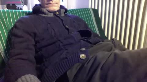 Bi sexy guy lovense hush is on private is open or password show tip if you like. online show from December 1, 8:17 am