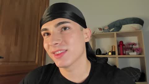 Evan Brown online show from October 25, 12:01 am