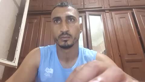 V online show from October 26, 4:09 pm