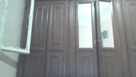 V online show from October 12, 6:24 pm