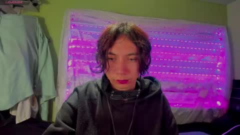 NAJI  online show from November 24, 10:44 pm